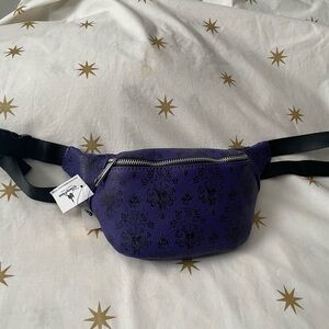 New With Tag Disney Parks Loungefly Haunted Masion Purple Wallpaper Fanny Pack